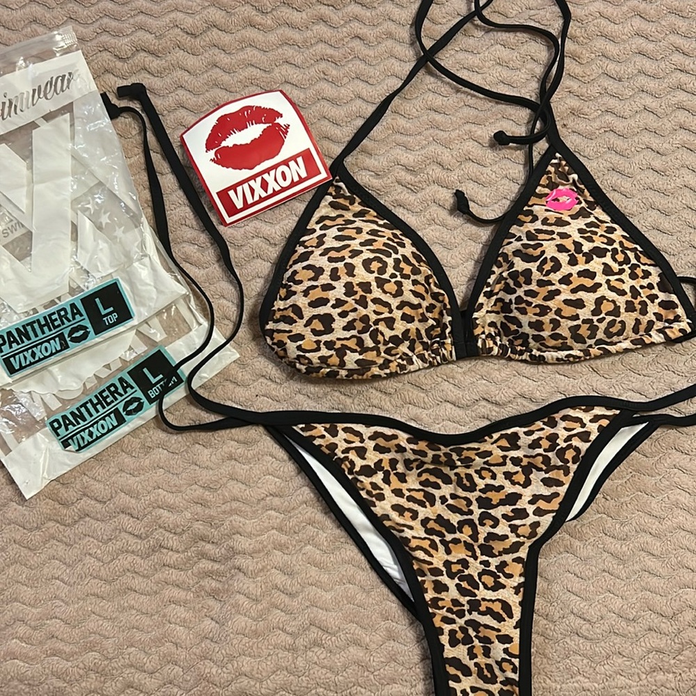 Cheetah Swimsuit (Vixxon)